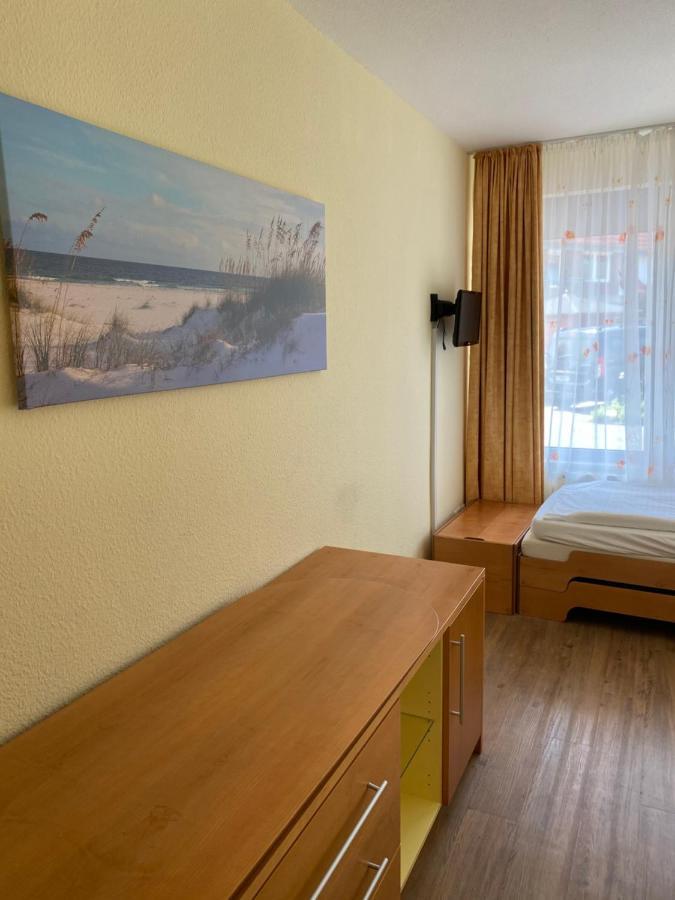 Nordseehotel Benser Hof Am Hafen Bensersiel Ngoại thất bức ảnh