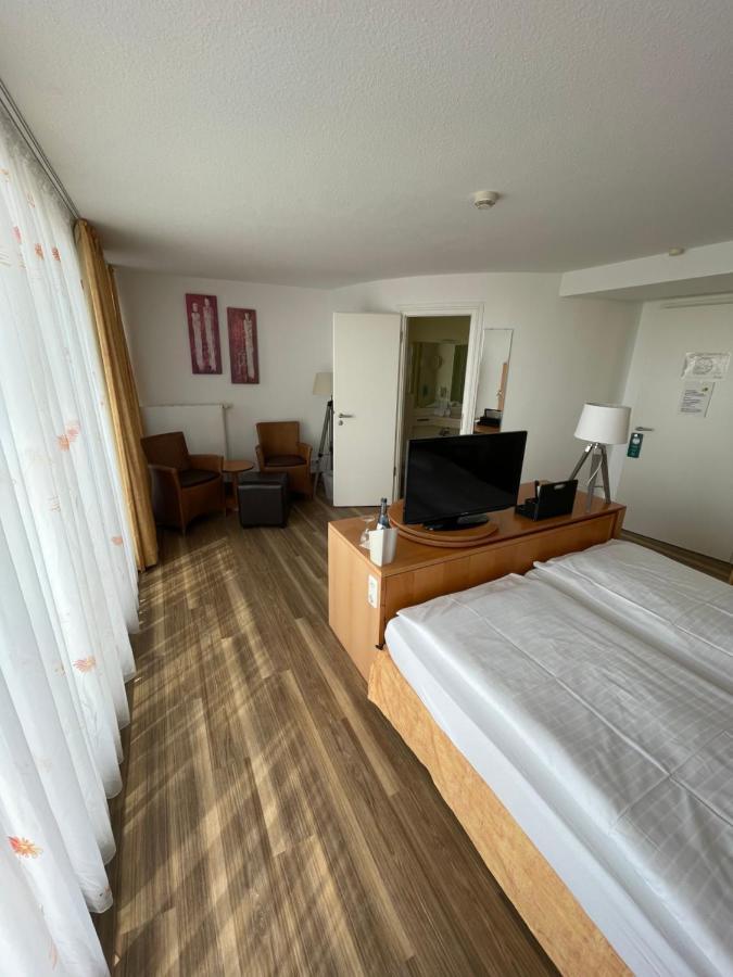 Nordseehotel Benser Hof Am Hafen Bensersiel Ngoại thất bức ảnh