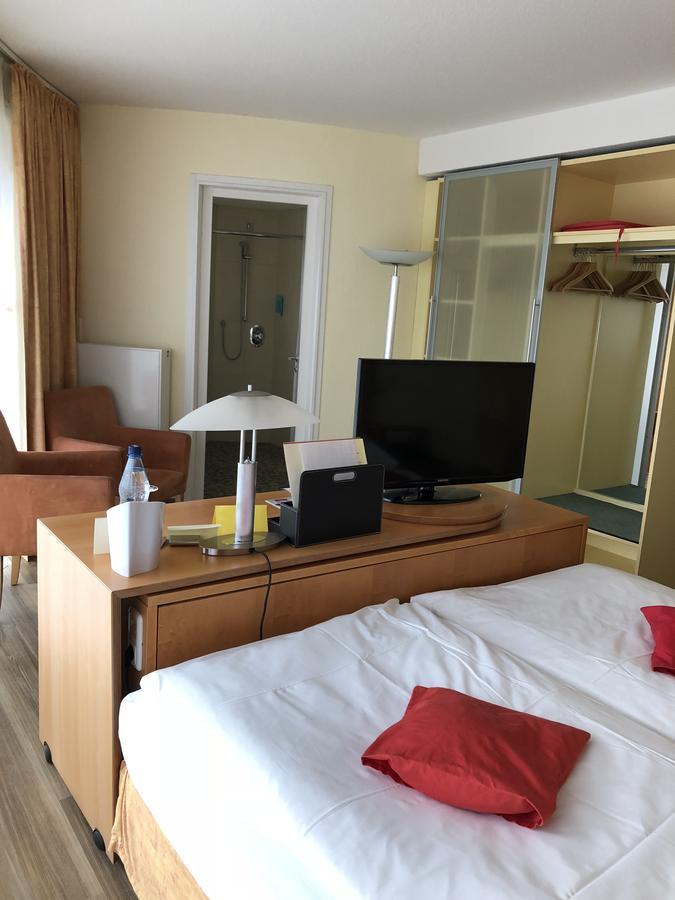 Nordseehotel Benser Hof Am Hafen Bensersiel Ngoại thất bức ảnh