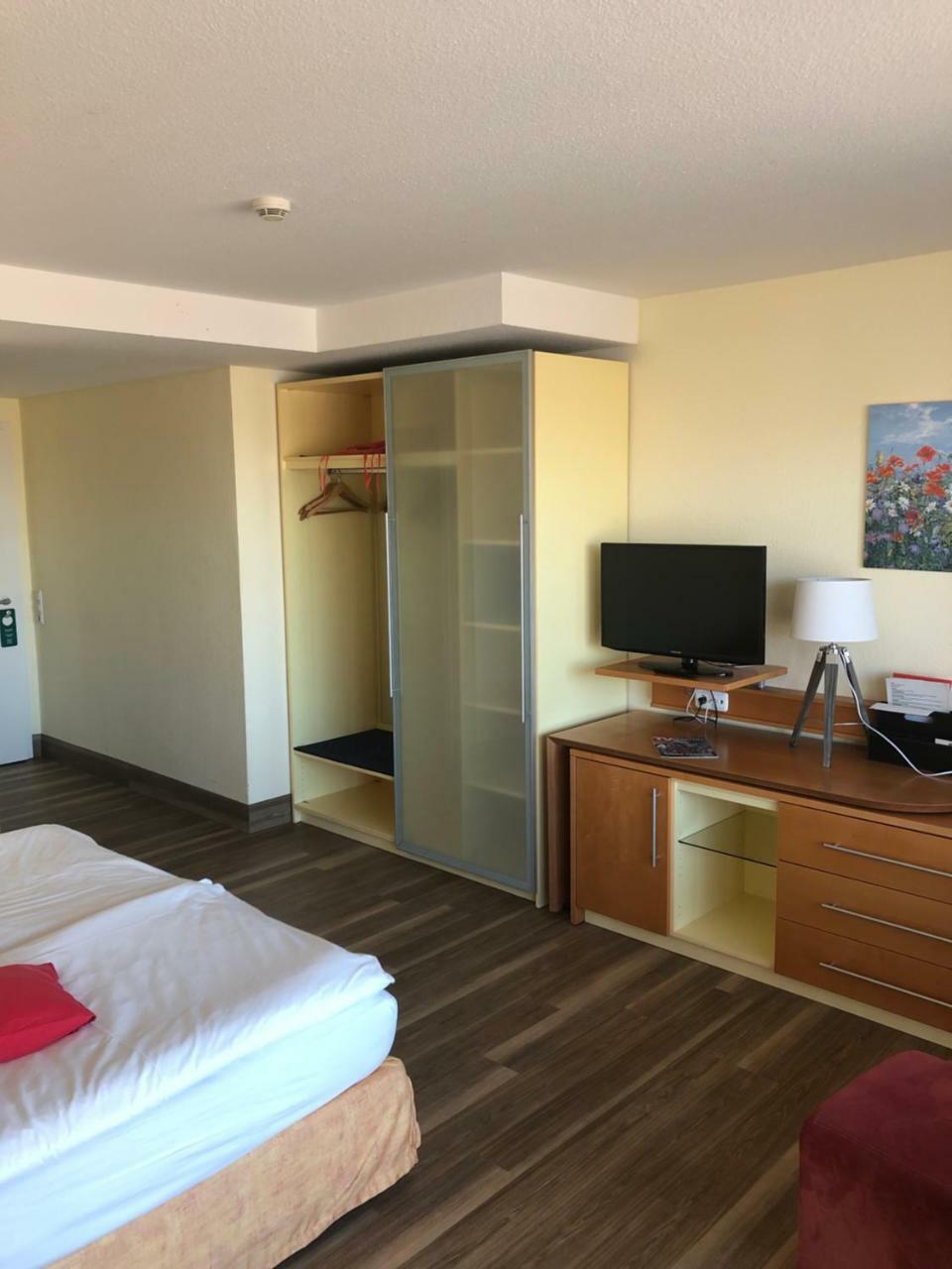 Nordseehotel Benser Hof Am Hafen Bensersiel Ngoại thất bức ảnh